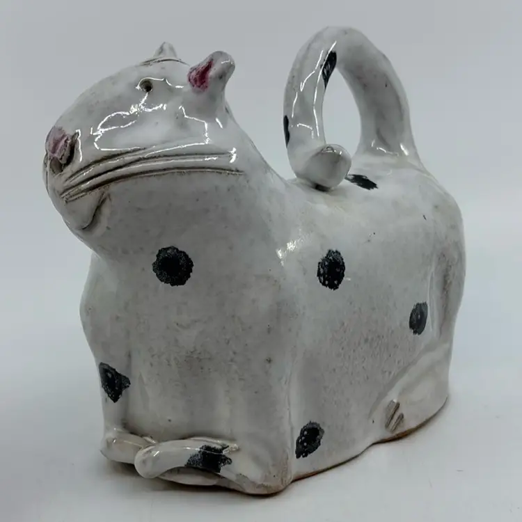 Adorable Spotted Studio Art Pottery Cat 6.5L 5.5H