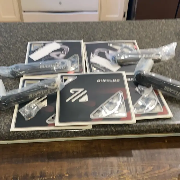 #01 Bicycle Parts Bucklos