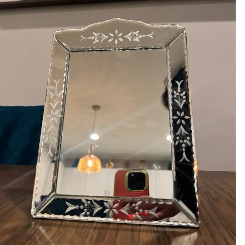 10”x7” vintage Italian Venetian-style mirror. As Is, see pics.