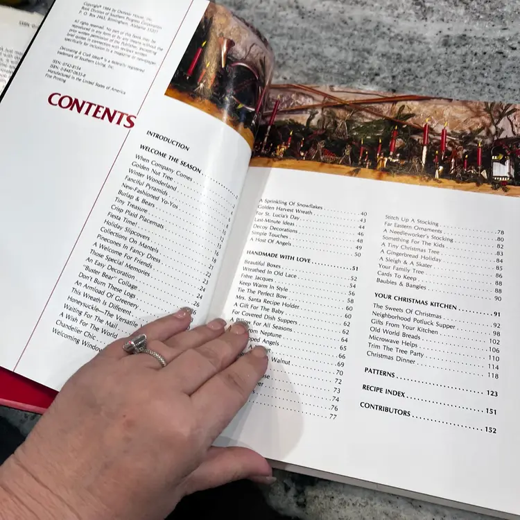 016 vintage 1984 Christmas holiday coffee table book craft decor