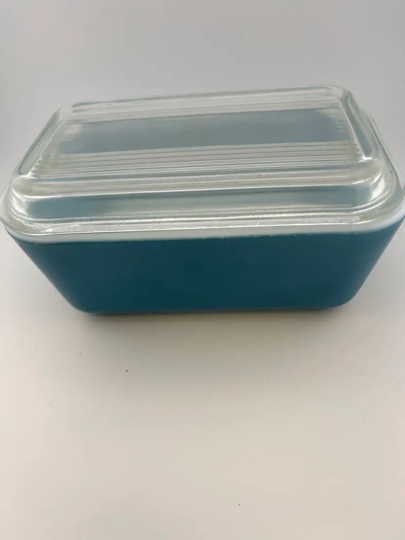 PYREX marked all in Caps.  Refrig dish w/ lid.  Blue, with clear ribbed lid