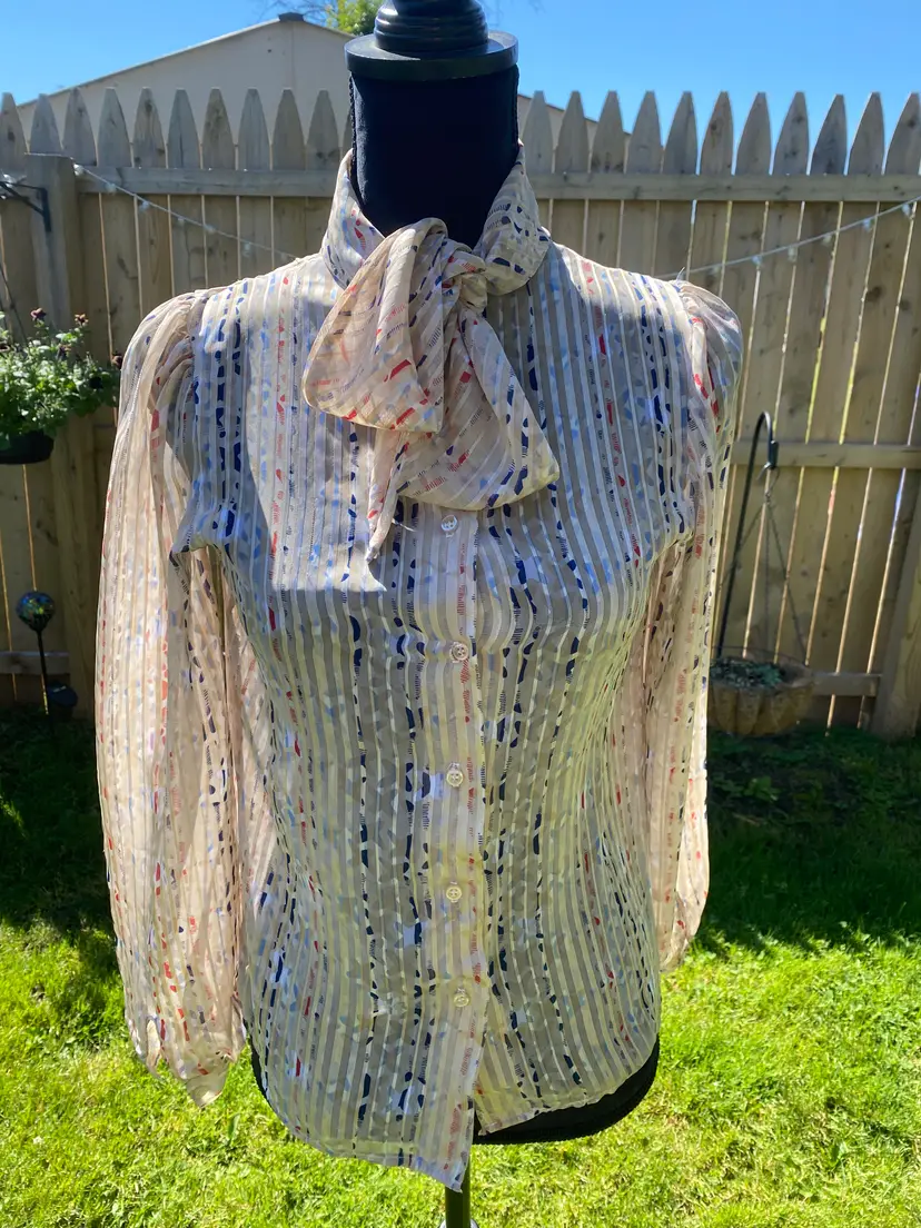Vintage Notches Brand Long Sleeve Button Front Tie Collar Sheer Cream X Blue, Red, White Pattern with Stripes Blouse M-L