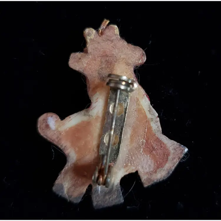 Small Resin Reigndeer Brooch Pin