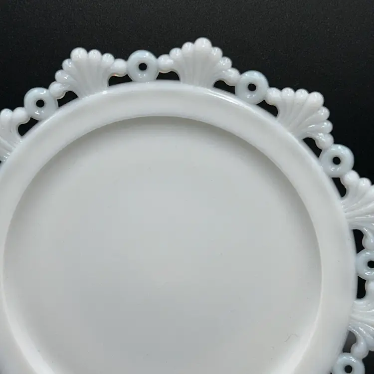 Vintage Westmoreland Ring And Petal Milk Glass