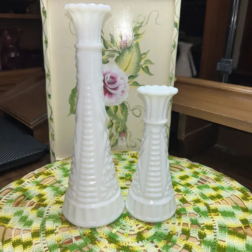 Vintage Anchor Hocking Stars and Bars Basic White Milk Glass Bud Vases (a Pair)