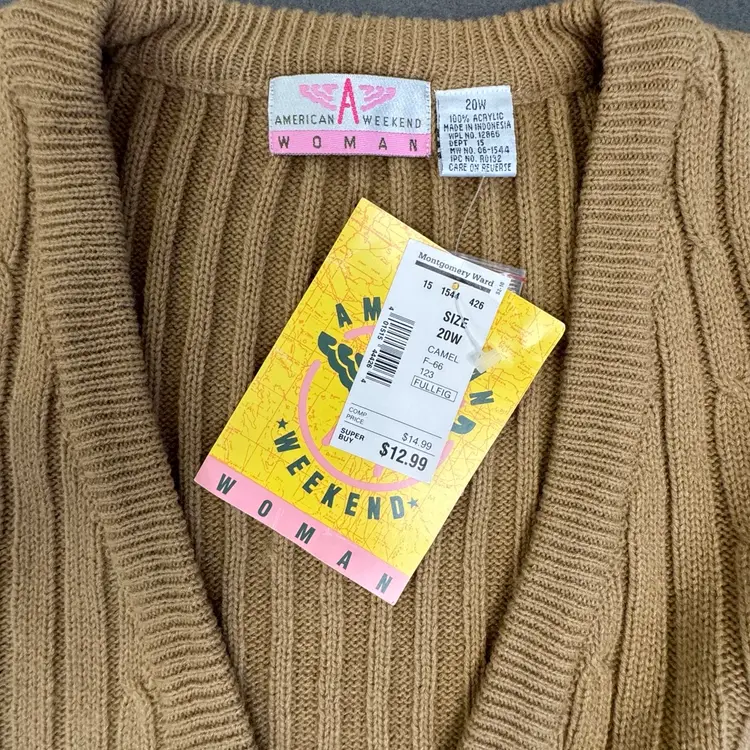 Vintage American Weekend Knit Sweater Vest Cardigan Womens Size 20W 80s Camel