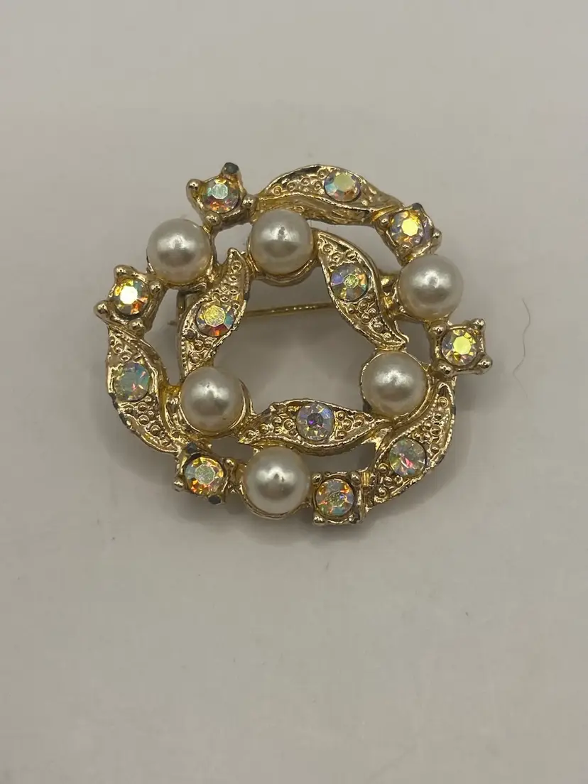 Gorgeous Gold Toned AB And Faux Pearl Wreath Brooch, 1”