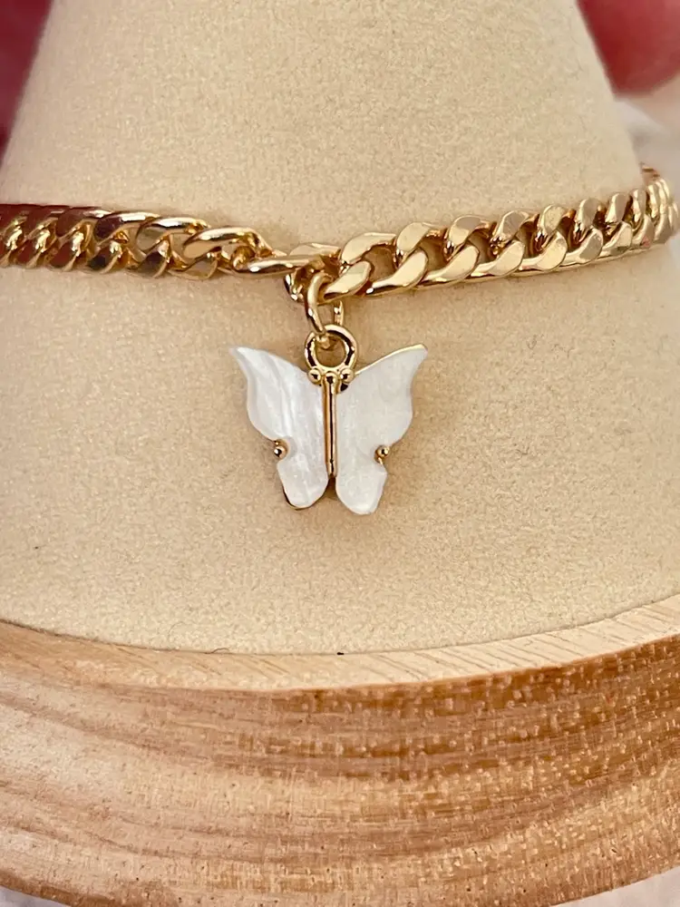 Gold tone Butterfly Charm Bracelet 7-8”