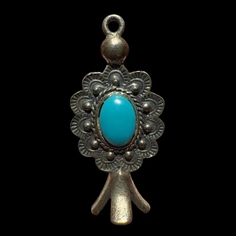 Sterling silver pendant with oval turquoise