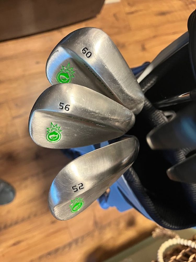 Bombtech 4.0 Complete Golf Set