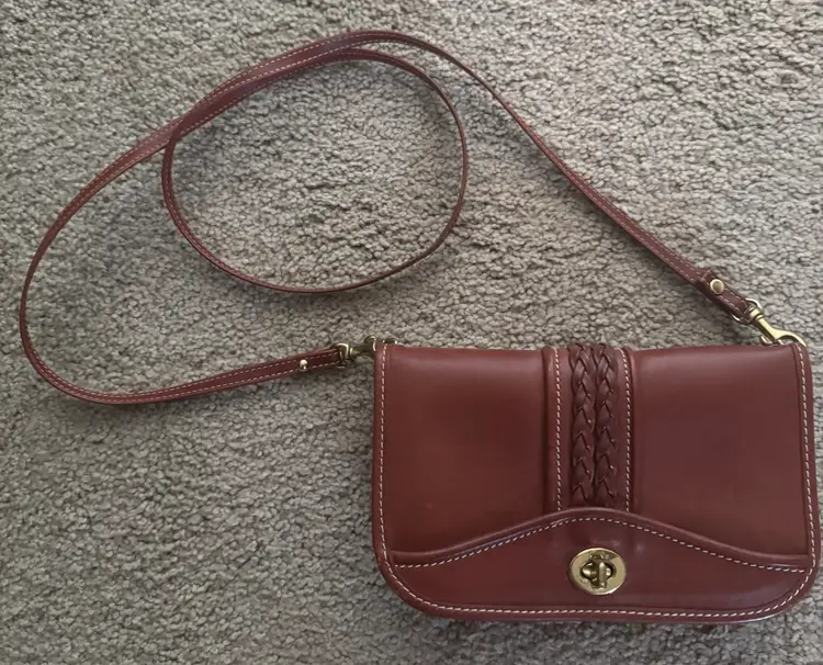 Vintage 90s Brown Leather Women's crossbody/clutch or bum bag/fanny pack