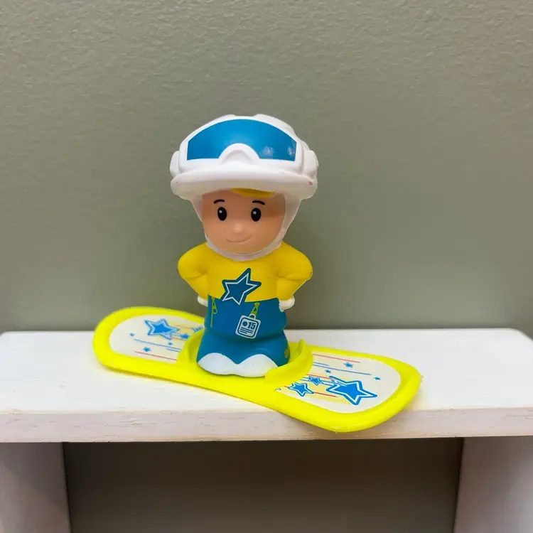 2019 Little People Snowboarder