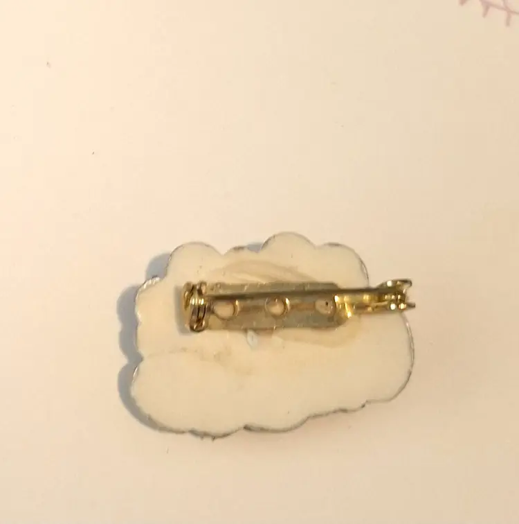 Vintage Plastic Fantastic Christmas Wreath Scottie Scotty Brooch Pin 1 1/8 In