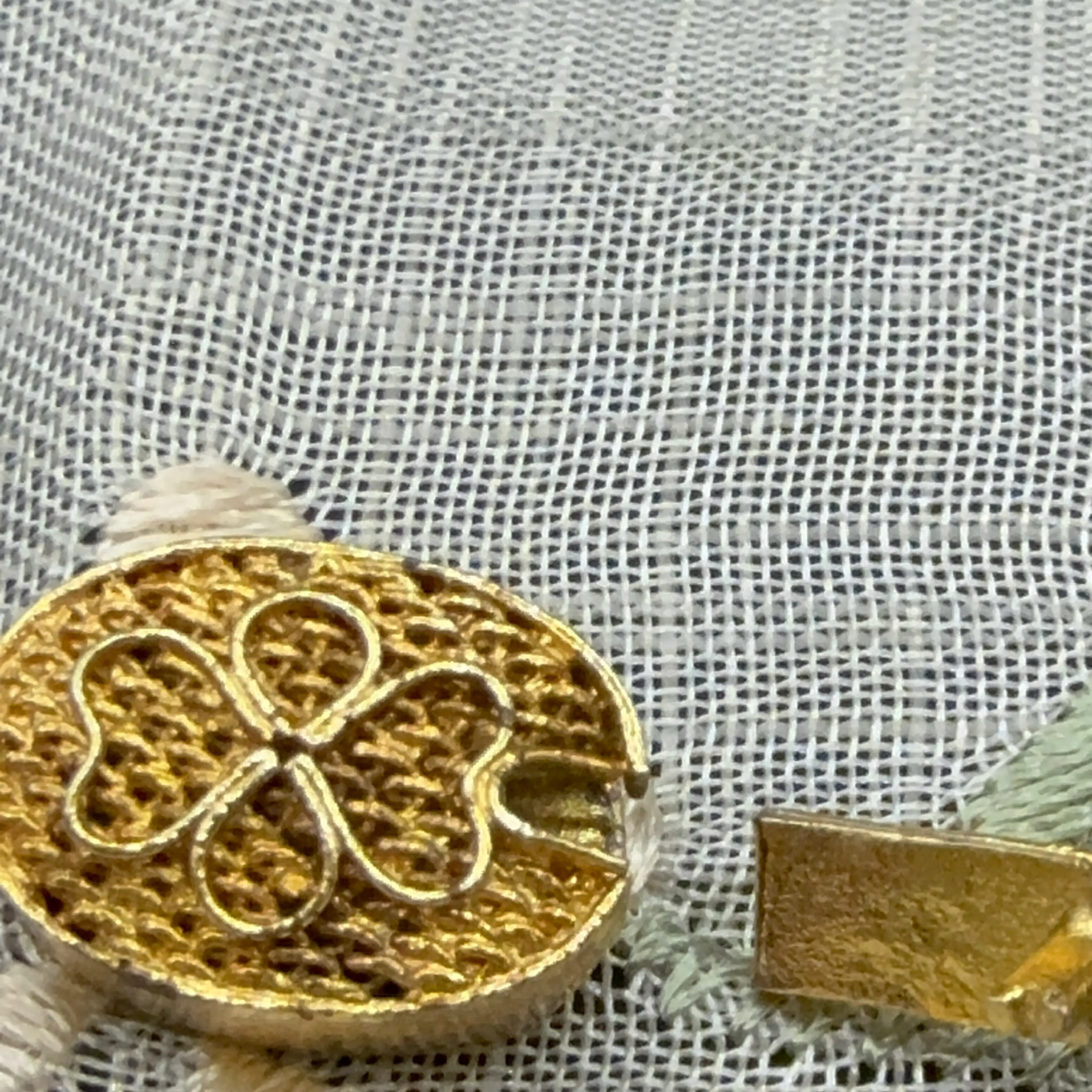 Image 4 of 5