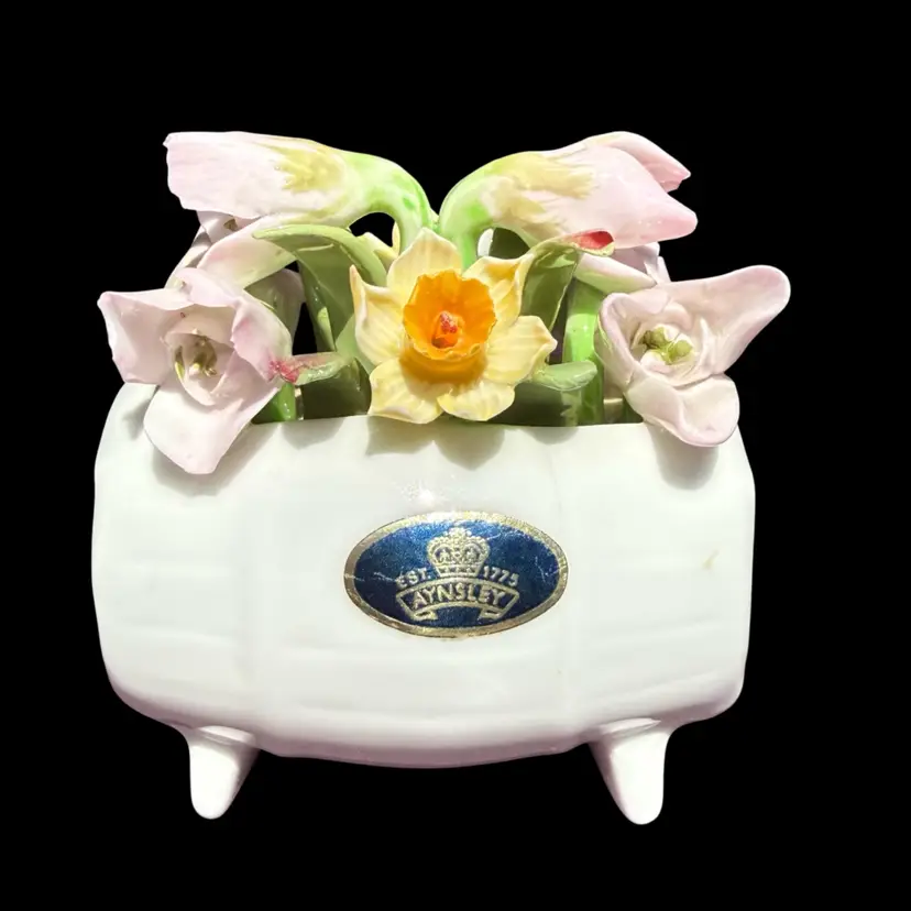 Aynsley Bone China Barrel Bouquet
