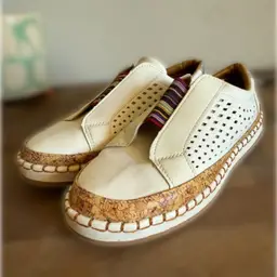 Woman’s Size 6-7 Uk Size (39) Slip On Shoes