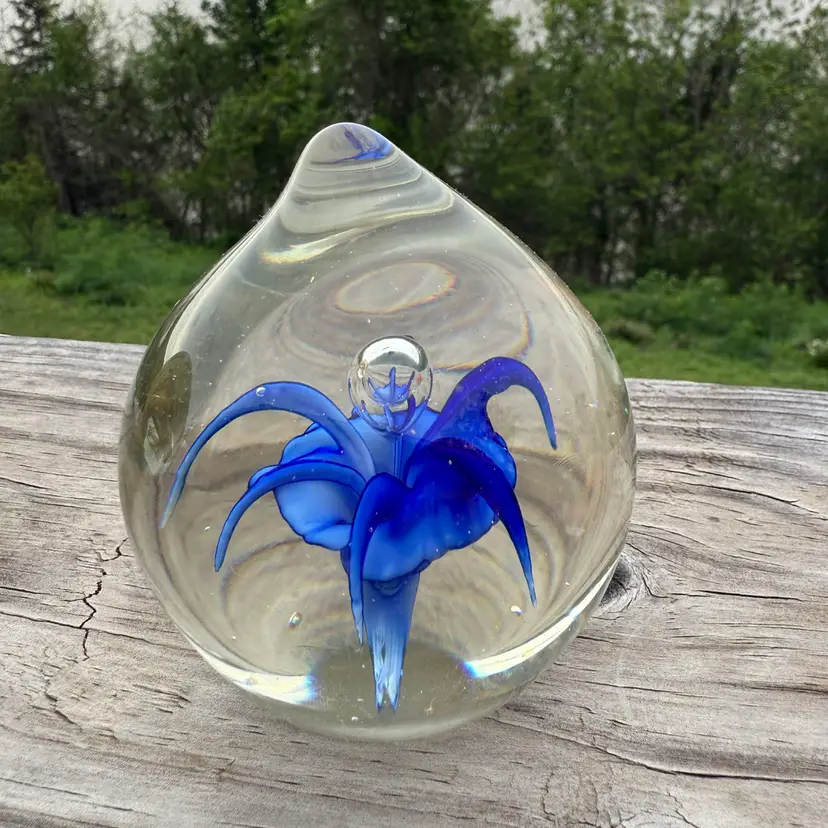 #18 - $10 Paperweight