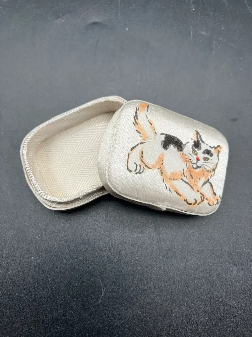 BIN - Small Fabric Trinket Box With Painted Cat 2.125”