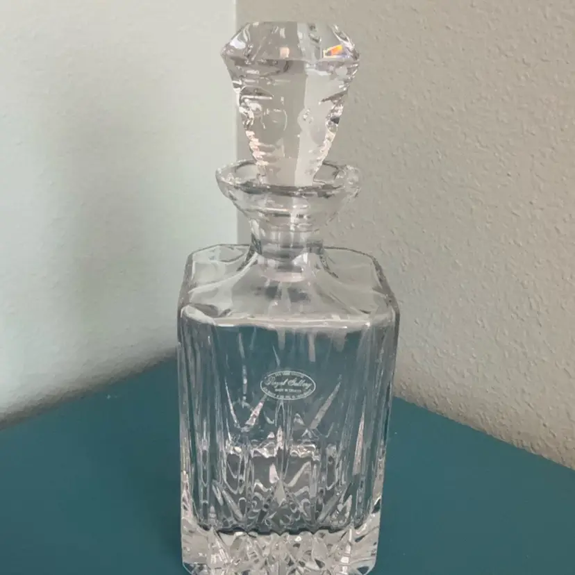 🐞 Vintage Royal Gallery 24% Lead Crystal Square Whiskey Decanter 8.5x3.5”