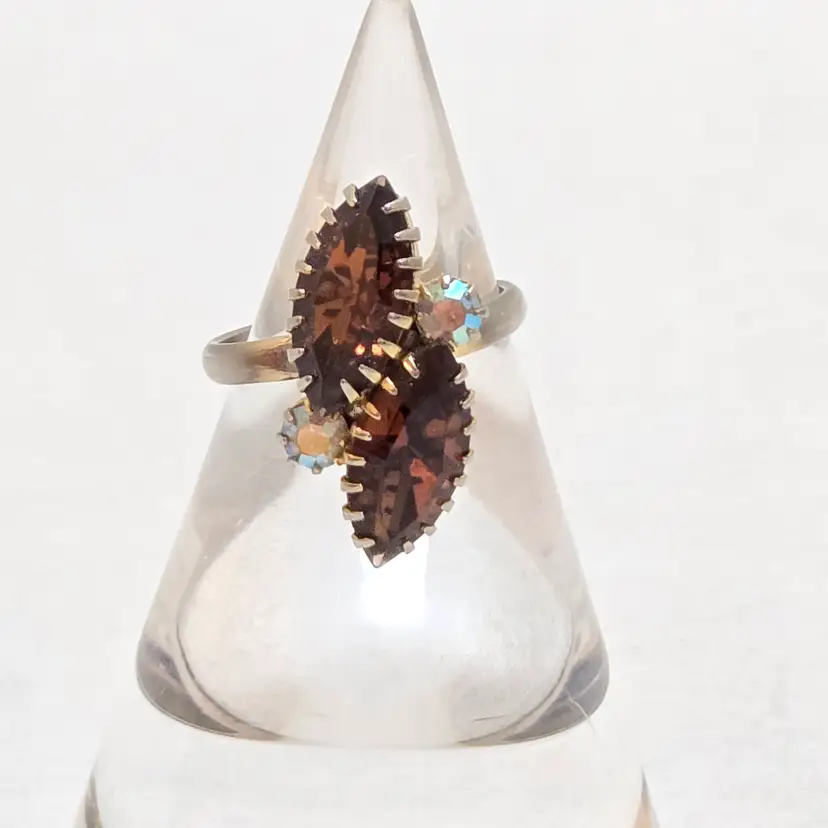 #4 sz 8 Multi Rinestone Costume Ring adj