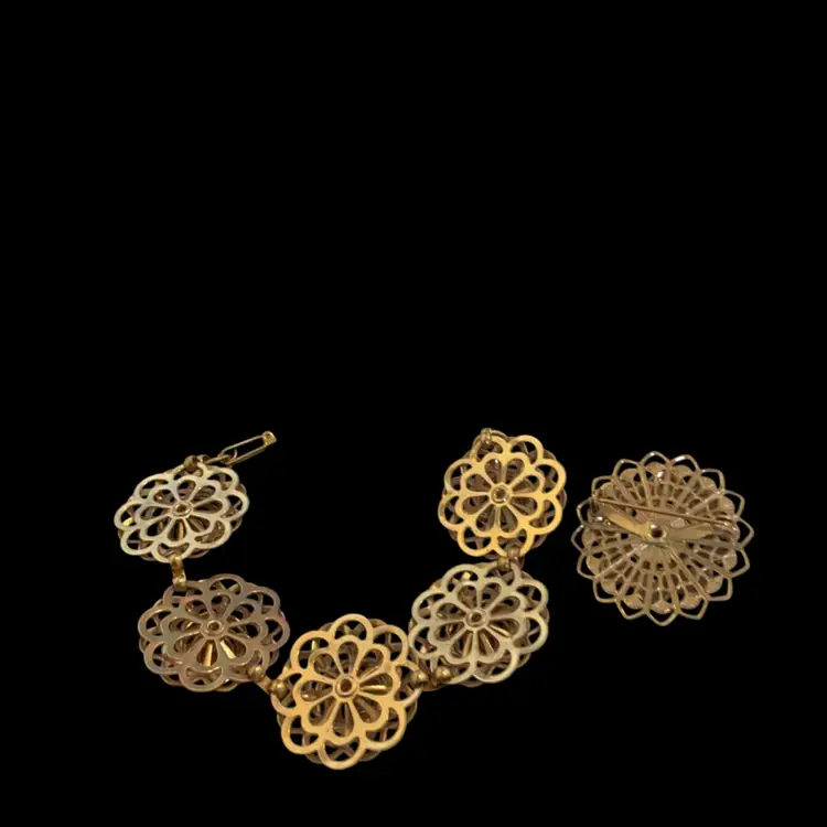 Vintage Goldtone Rose Filigree Link Bracelet With Matching Brooch. Beautiful Set!!! Not Signed