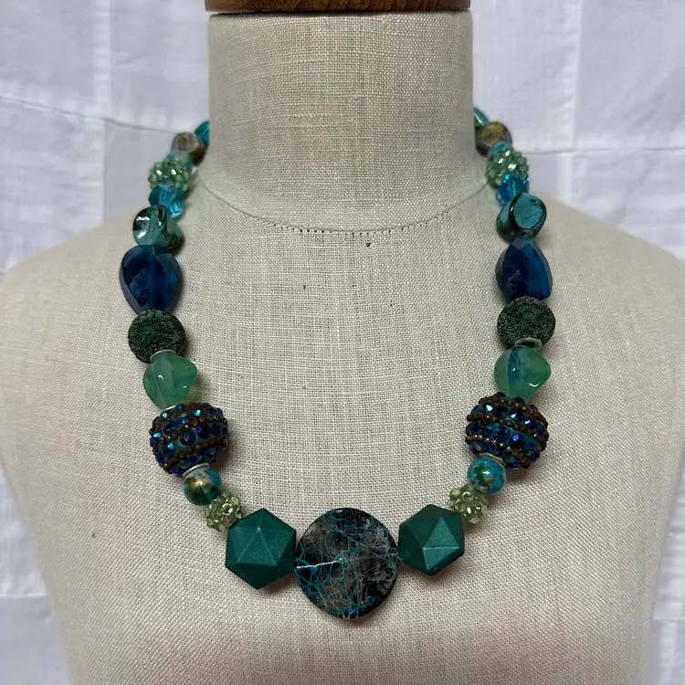Handmade Shades Of Blue And Green Glass Lucite Beaded Chunky Necklace