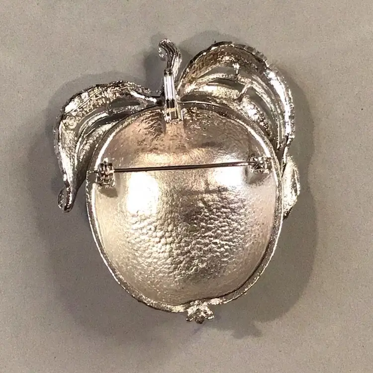 Sarah Coventry Classic Apple Brooch/Pendant Silver Tone