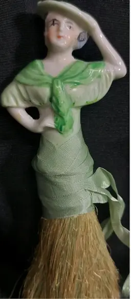 Vintage Half Doll Crumb Brush