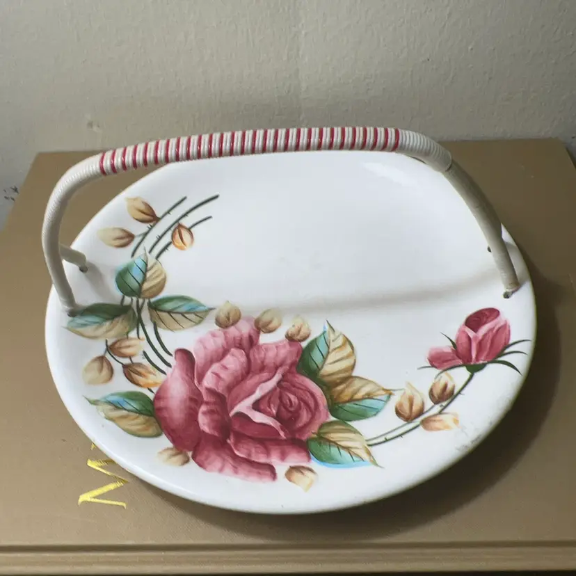 Vintage Ceramic Hand Painted Raised Roses Desert Plate Handle 9.5”
