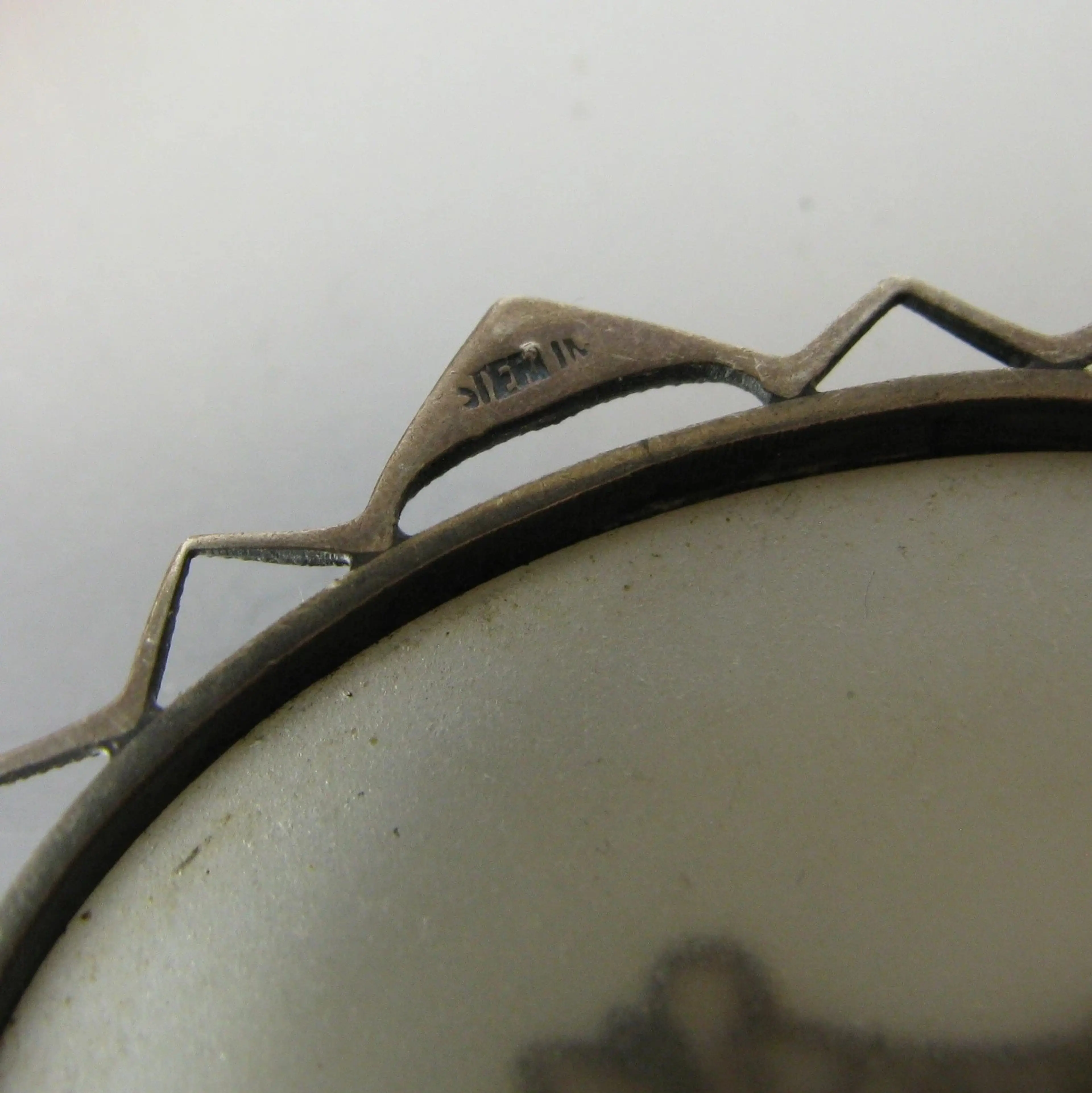Image 4 of 4