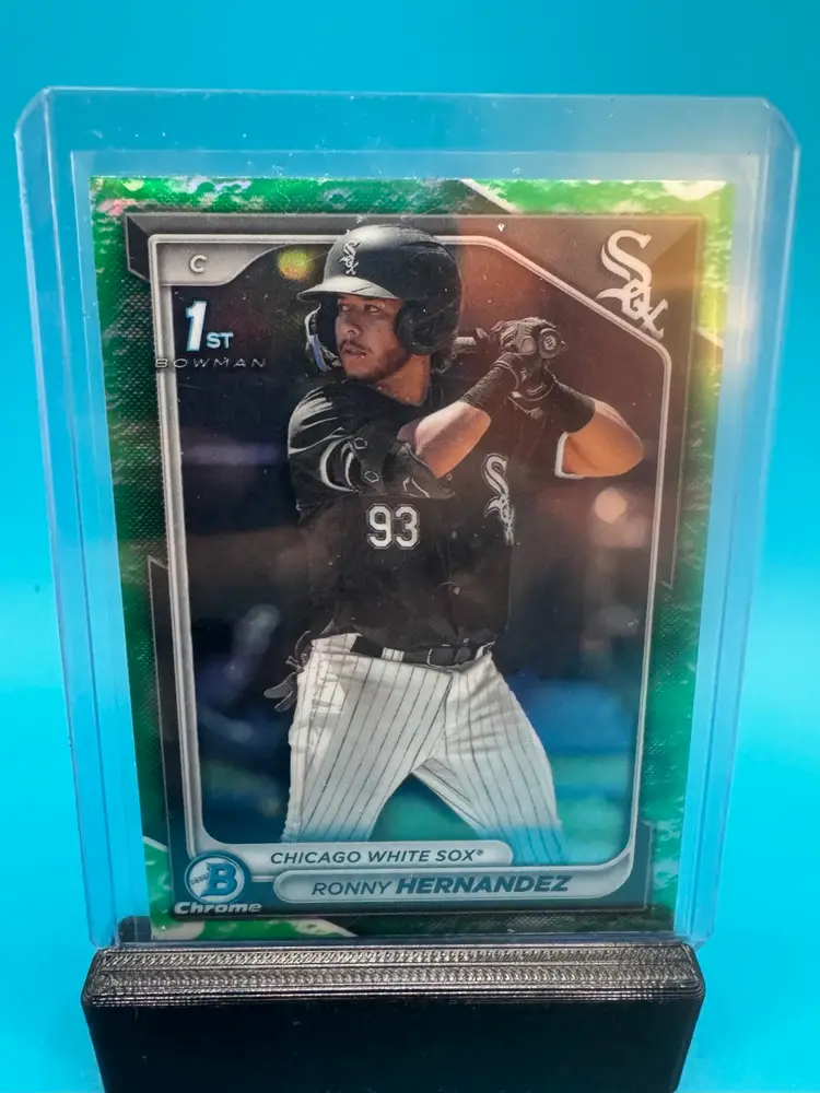 Ronny Hernandez 1st Bowman Chrome Lunar Glow Refractor Chicago White Sox