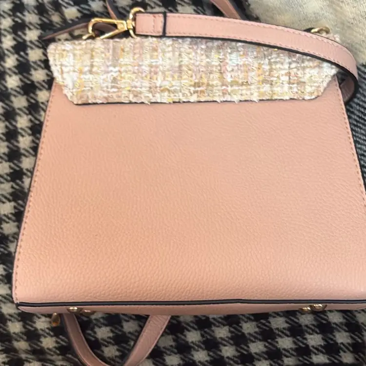 #01 - Pink Dune Handbag. Like New. No Signs Of Wear