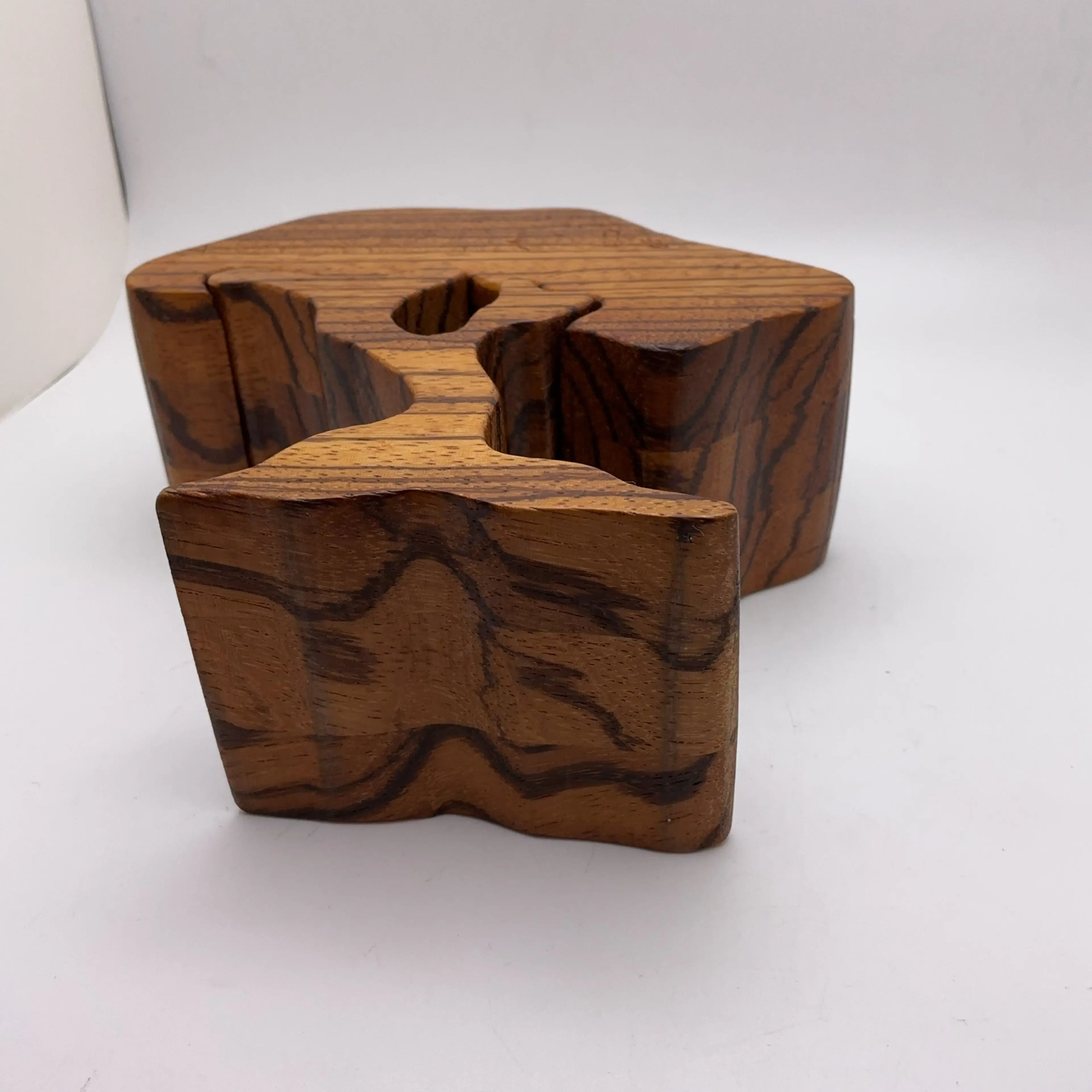 Image 4 of 5