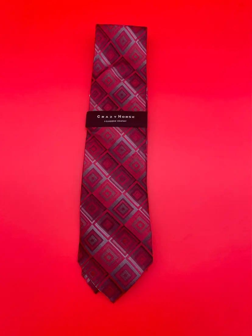 Claiborne Crazy Horse Men's Red & Silver Tie - NWT - Stain Resistant - 100% Silk