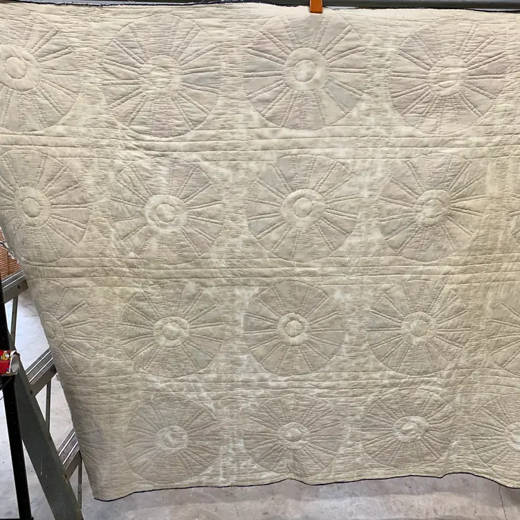 Dresden Plate Quilt For Crafting