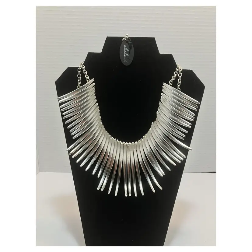 Alisha D, Tribal necklace