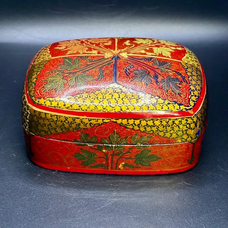 #01 Kashmir Paper Mâché Red & Gold  Lidded Box 2pcs