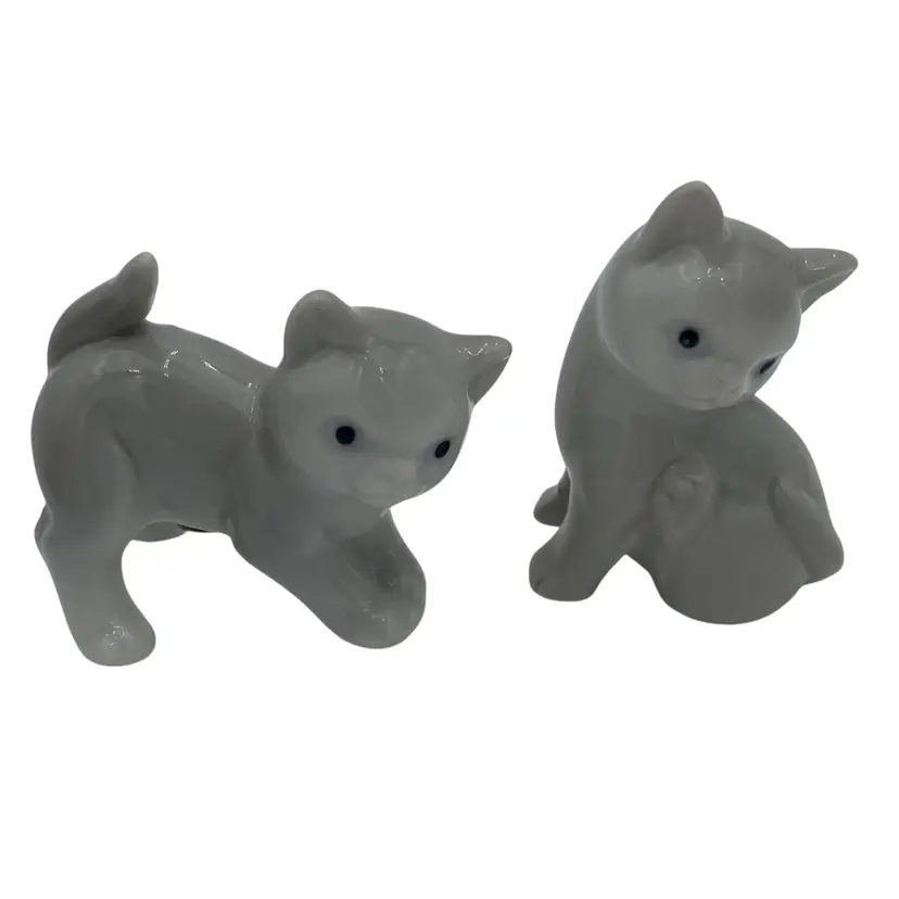 2 Vintage Silver/Gray Otagiri (Japan) Kitty Cats, Small Porcelain, w/Stickers, MINT