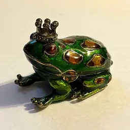 Vintage Monet Frog Prince Hinged Trinket Box Enameled Metal 2"L