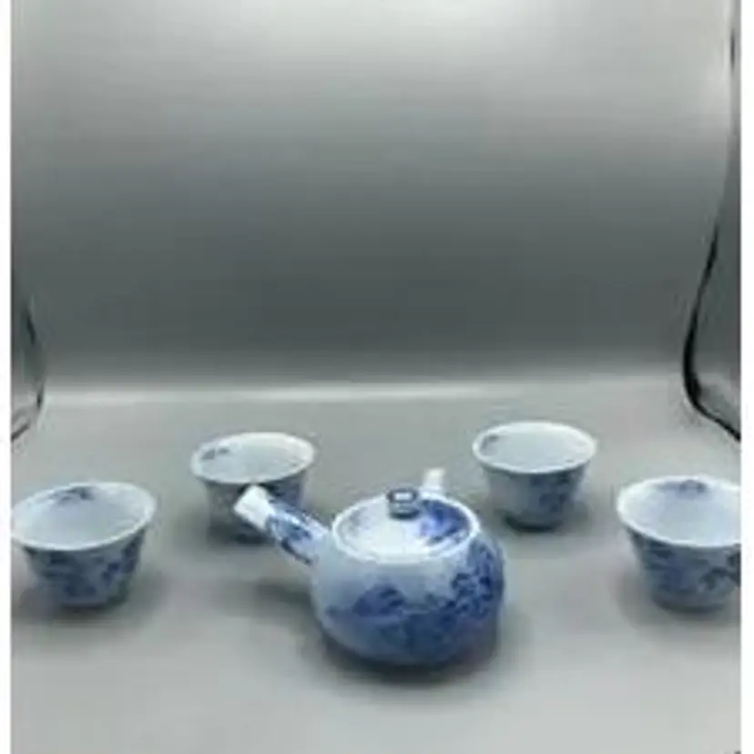 Blue Japanese teapot & 4 cups