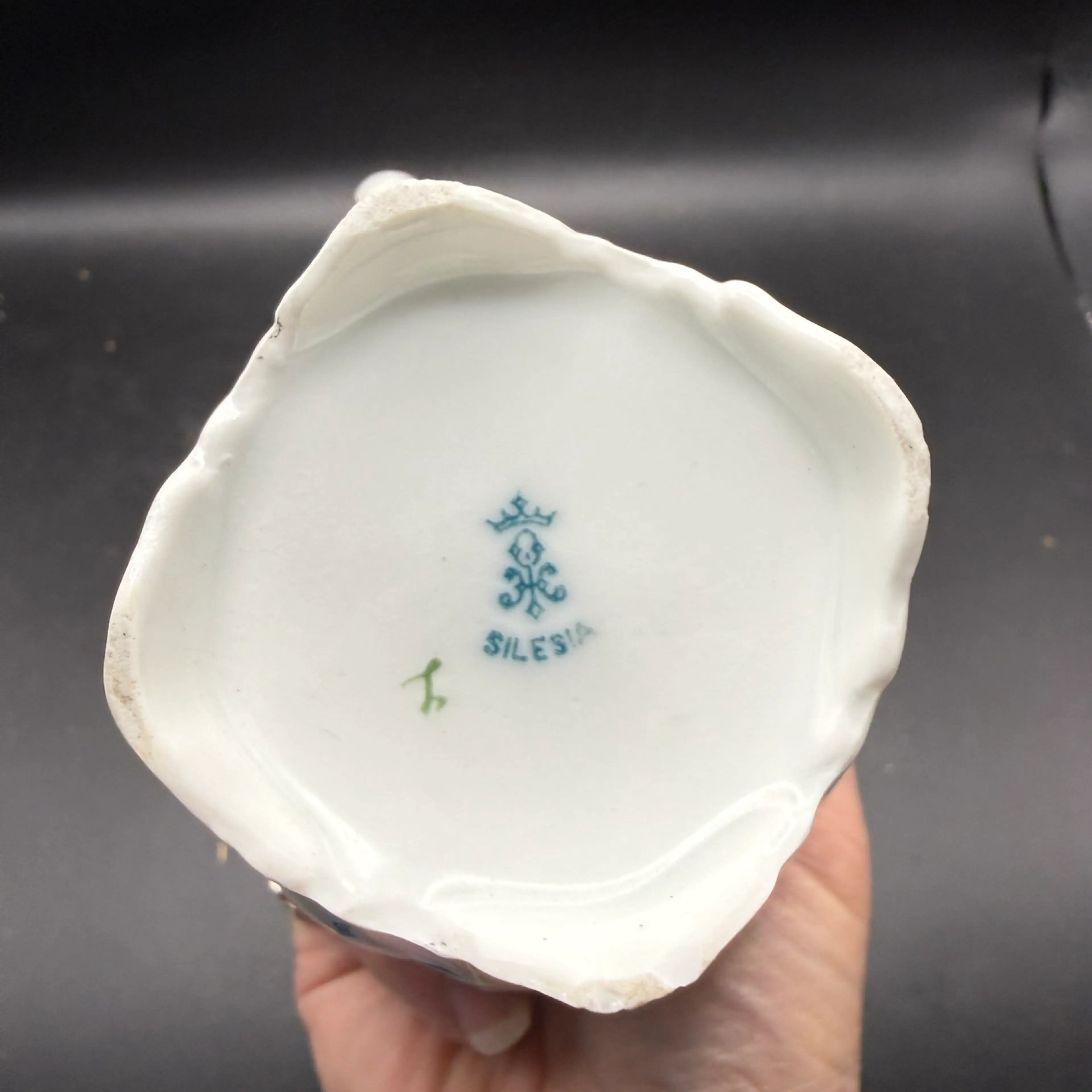 Image 4 of 4