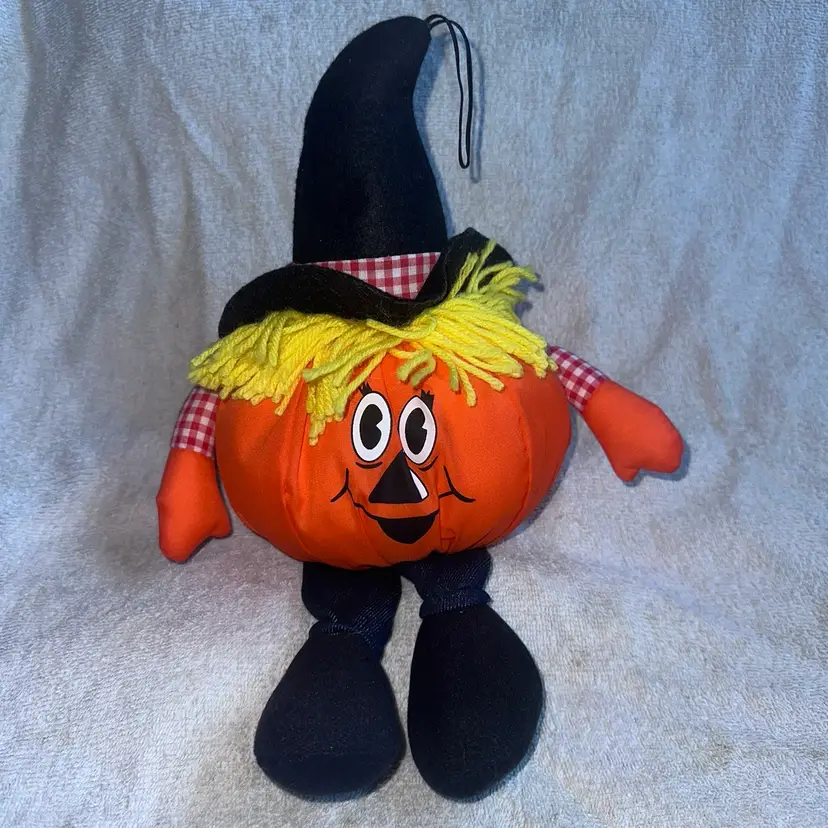 Vintage 1990 International Bon Ton Toys Halloween Plush Sitter Pumpkin Scarecrow