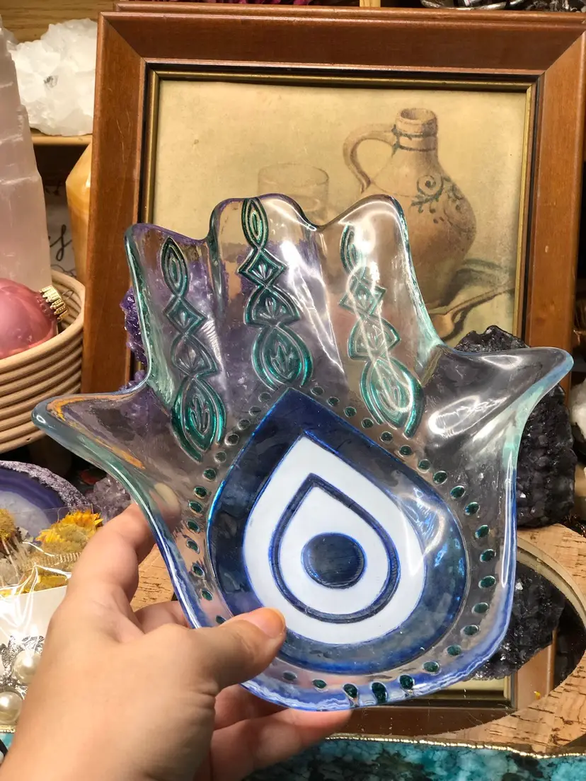 Hamsa Glass dish, 🥰