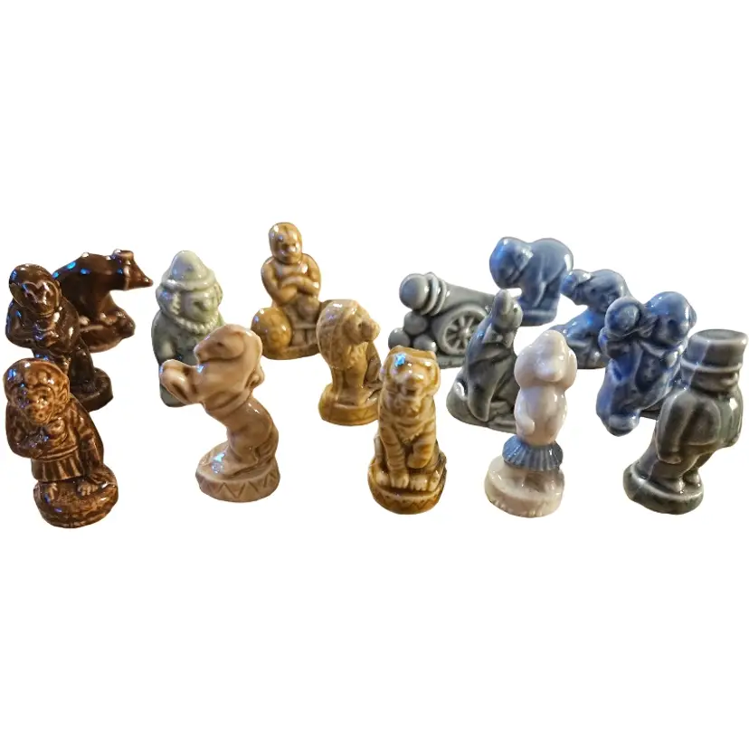 Wade Whimsies Miniature Porcelain Figurines Red Rose Tea Circus 15 Pcs.