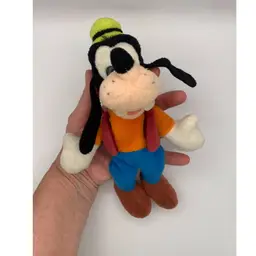 VTG 9” Plush Disneyland Goofy Bean Bag