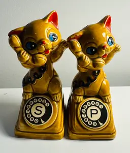 Vintage Cat Telephone Salt & Pepper Shakers