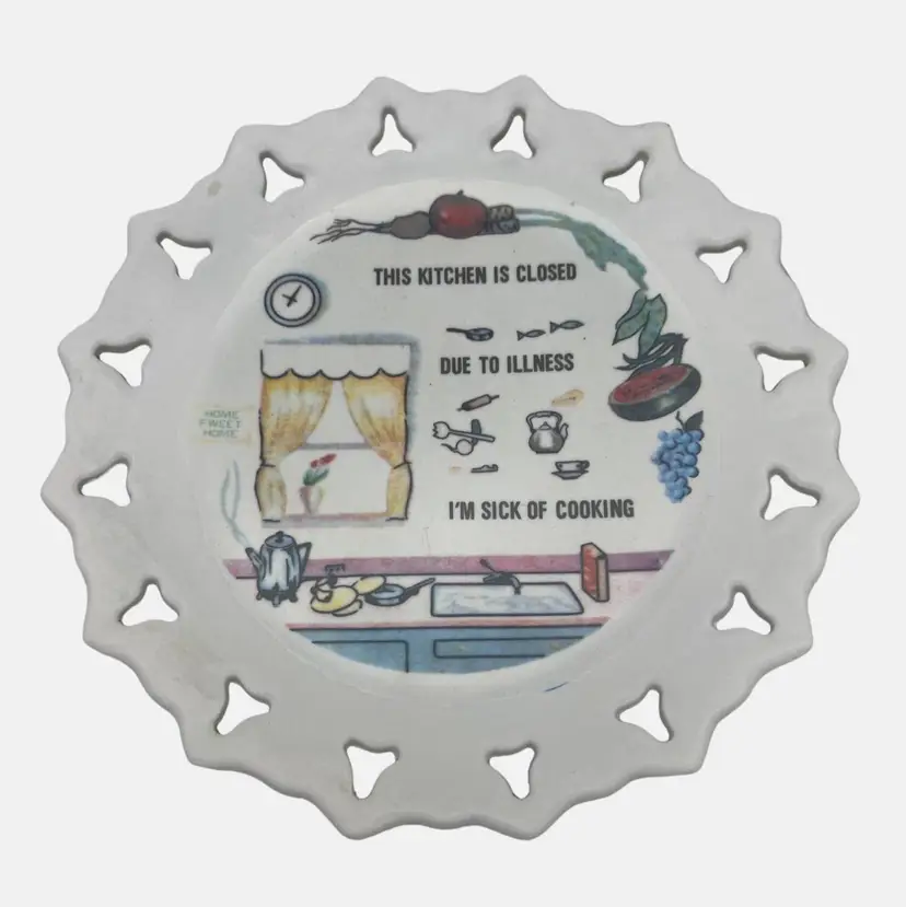 Vintage Melamine Plastic Decorative Reticulated Plate This Kitchen is Closed 7"