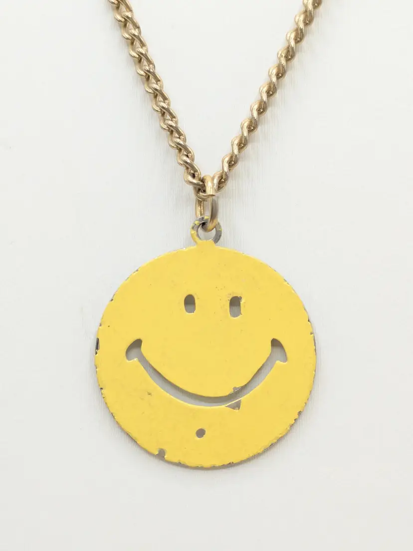 Vintage Yellow Smiley Face Pendant Gold Tone Necklace
