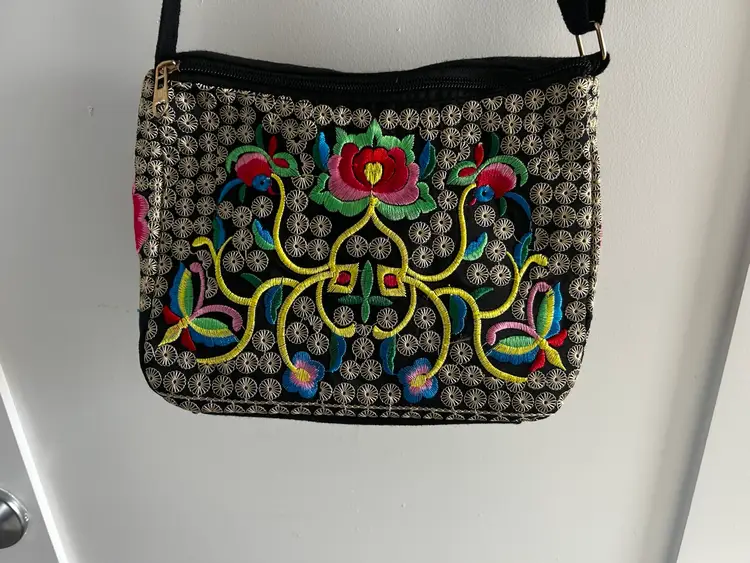 Women’s Fully Embroidered Shoulder Bag Ethnic Flower Black Crossbody