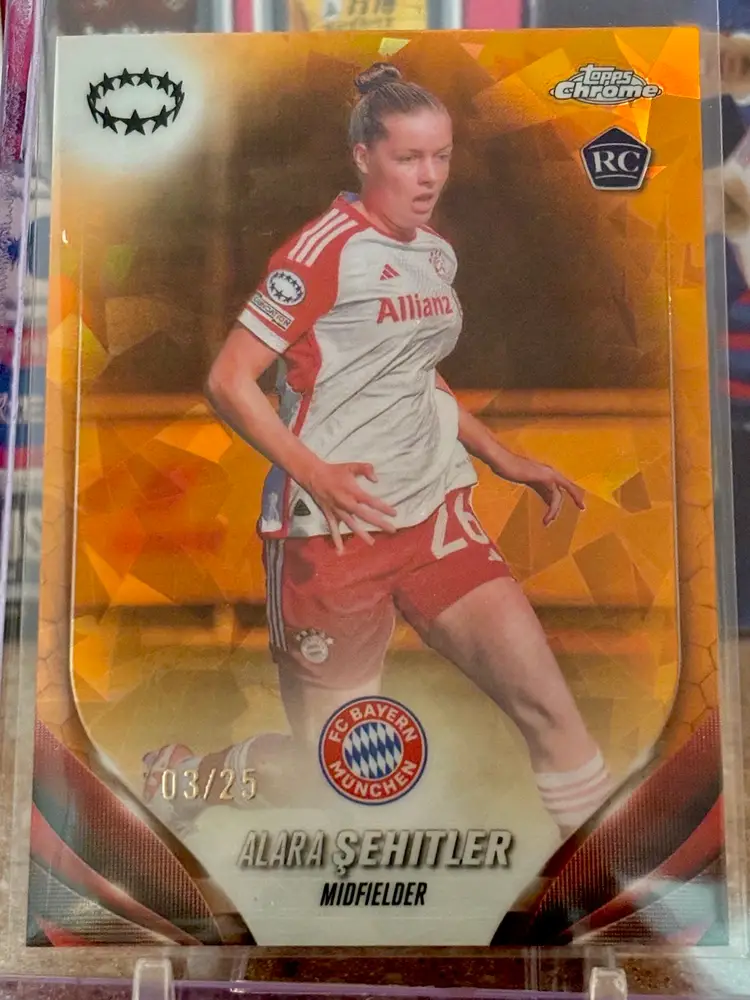 Alara Sehitler 2023-24 Topps Chrome Sapphire Orange /25 Bayern Munich Germany